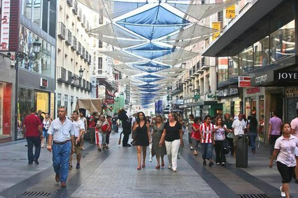 Apartments Plaza Callao マドリード エクステリア 写真